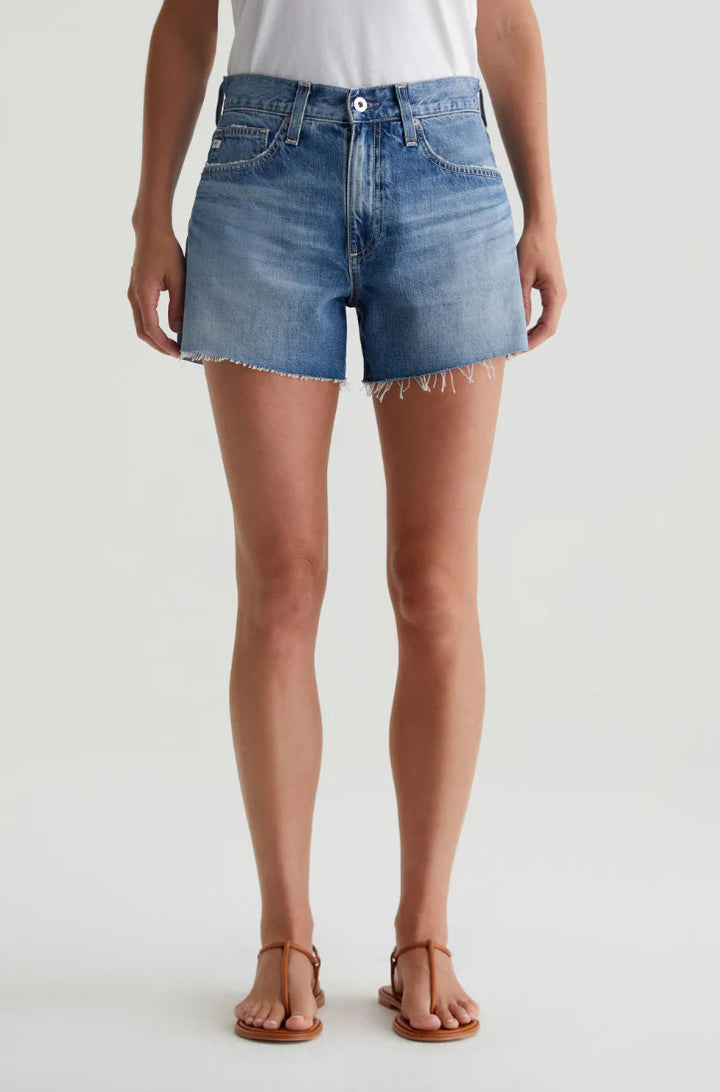 Halle Short