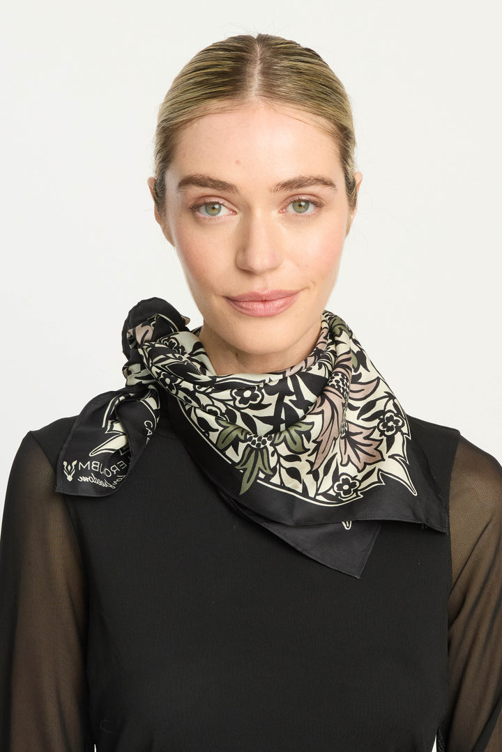 Renee Scarf