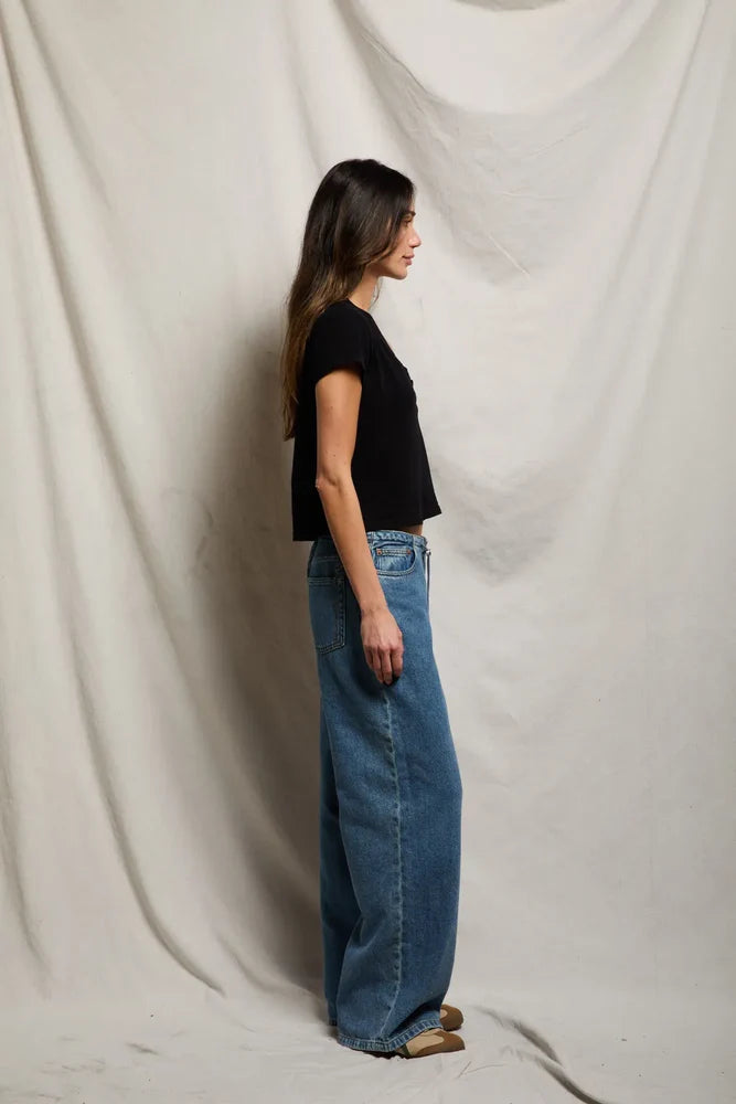 Alanis Tee