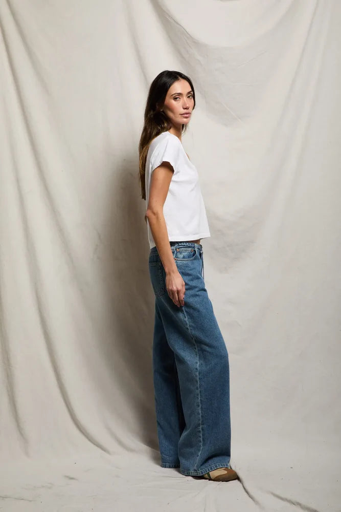 Alanis Tee