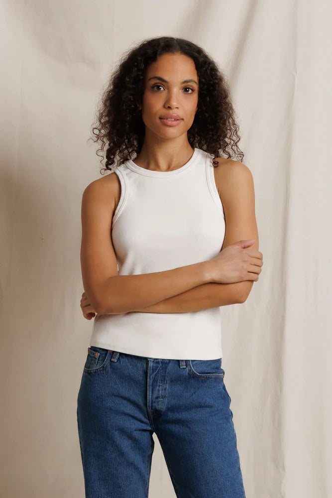 Daphne Tank