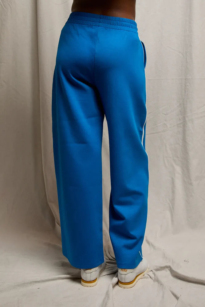 Mikos Pant
